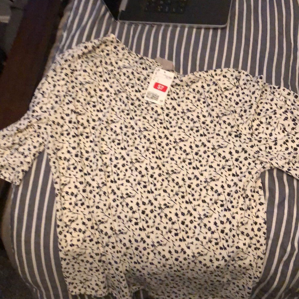 Blouse - Picture 2 of 2